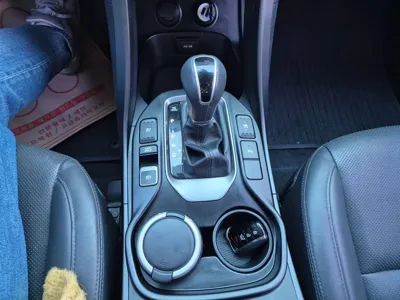 Hyundai Santafe 2015, 161819 км, за 6435.67 USD - фото 9