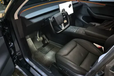 Tesla Model Y 2025, 18700 км, за 42232 USD - фото 16