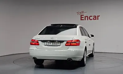 Mercedes-Benz E-Class 2012, 107710 км, за 3835.4 USD