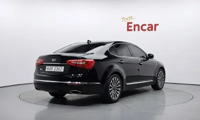 Kia K7 2013, 175779 км, за 4228.47 USD