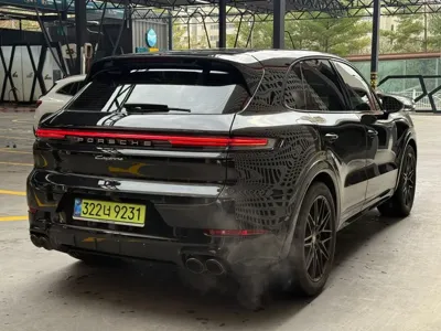 Porsche Cayenne 2025, 9000 км, за 118503.21 USD