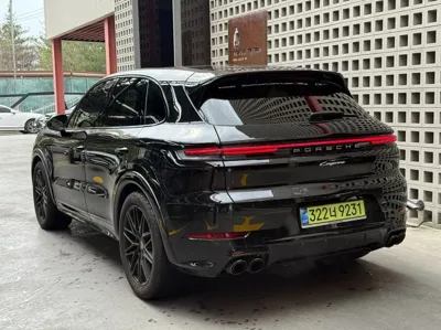 Porsche Cayenne 2025, 9000 км, за 118503.21 USD - фото 6