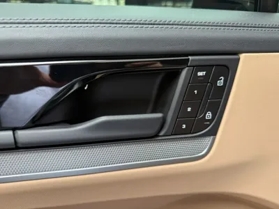 Porsche Cayenne 2025, 9000 км, за 118503.21 USD - фото 10