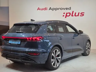 Audi SQ6 e-tron 2025, 14200 км, за 58170.32 USD