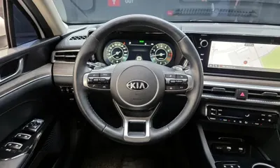 Kia K5 2021, 82585 км, за 12406.46 USD - фото 13