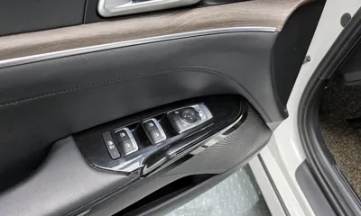 Kia K5 2021, 82585 км, за 12406.46 USD - фото 17