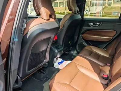 Volvo XC60 2019, 160000 км, за 12139.26 USD - фото 8