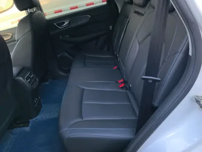 Roewe RX5 2023, 9300 км, за 11946 USD - фото 8