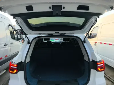 Roewe RX5 2023, 9300 км, за 11946 USD - фото 10