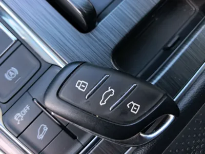 Roewe RX5 2023, 9300 км, за 11946 USD - фото 22