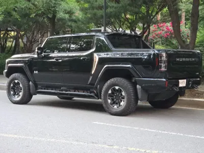 GMC Hummer EV 2024, 8000 км, за 110936.07 USD