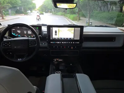 GMC Hummer EV 2024, 8000 км, за 110936.07 USD - фото 17