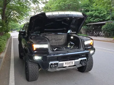 GMC Hummer EV 2024, 8000 км, за 110936.07 USD - фото 18