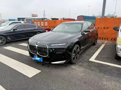 BMW 7 Series · 2024 год