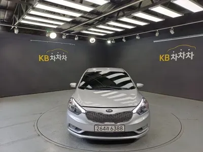 Kia K3 2013, 152774 км, за 2467.93 USD