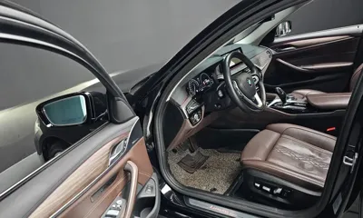 BMW 5-Series 2019, 42525 км, за 19094.81 USD - фото 10