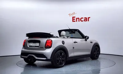 MINI Cooper Convertible 2023, 30912 км, за 19502.04 USD