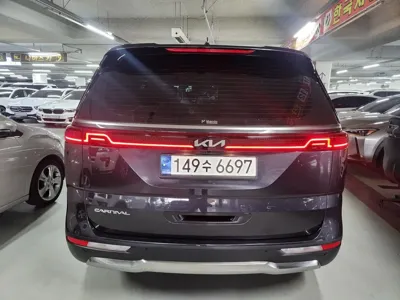 Kia Canival 2023, 32073 км, за 19087.96 USD