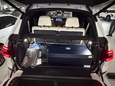 BMW X7 2026, 971 км, за 60873.92 USD