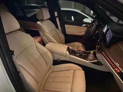 BMW X7 2026, 971 км, за 60873.92 USD - фото 8