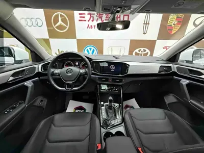 Volkswagen Tayron 2022, 25000 км, за 21392.73 USD - фото 9