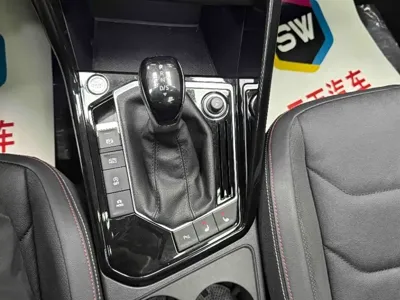 Volkswagen Tayron 2022, 25000 км, за 21392.73 USD - фото 11