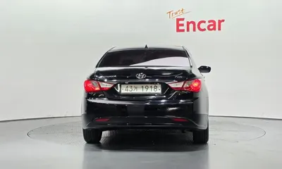 Hyundai Sonata 2011, 152768 км, за 2226.75 USD