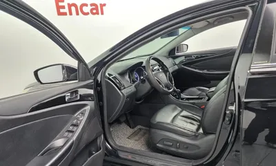 Hyundai Sonata 2011, 152768 км, за 2226.75 USD - фото 11