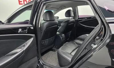 Hyundai Sonata 2011, 152768 км, за 2226.75 USD - фото 17