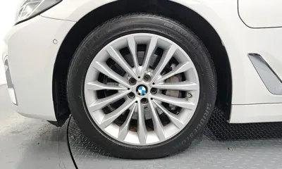 BMW 5-Series 2021, 91528 км, за 21473.4 USD
