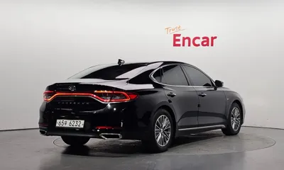 Hyundai Grandeur 2018, 151582 км, за 10083.28 USD