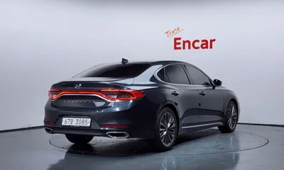Hyundai Grandeur 2018, 17190 км, за 12886.63 USD