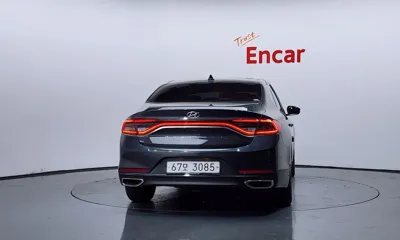 Hyundai Grandeur 2018, 17190 км, за 12886.63 USD