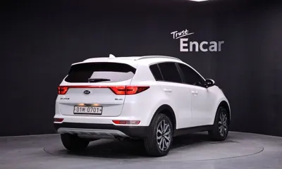 Kia Sportage 2016, 55900 км, за 9100.97 USD