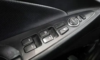 Hyundai Sonata 2011, 202345 км, за 2444.66 USD - фото 19