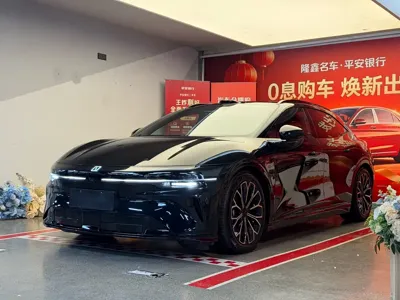 Zeekr 极氪007GT · 2025 год