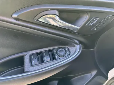 ChevroletGMDaewoo Malibu 2017, 83000 км, за 4923.2 USD - фото 10