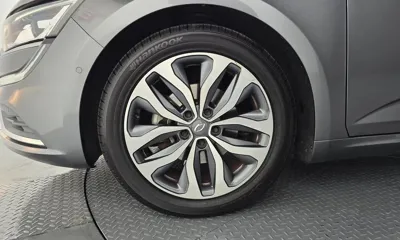Renault-KoreaSamsung SM6 2017, 76272 км, за 5244.85 USD