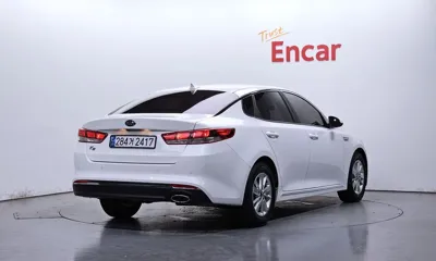 Kia K5 2016, 96377 км, за 21568.65 USD