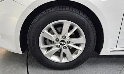 Kia K5 2016, 96377 км, за 21568.65 USD