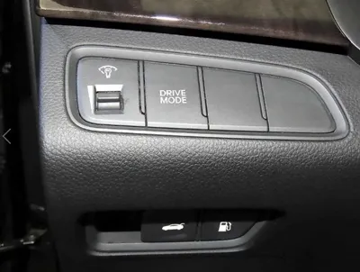 Hyundai Grandeur 2014, 197298 км, за 2279.09 USD - фото 16