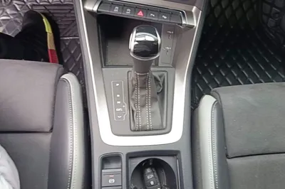 Audi Q3 2022, 39600 км, за 30417 USD - фото 13