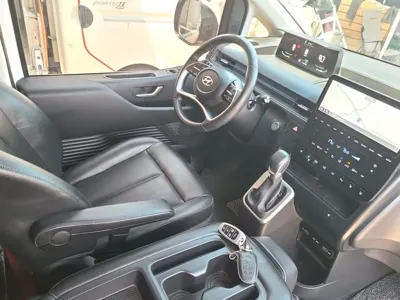 Hyundai Staria 2023, 105389 км, за 14883.86 USD - фото 8