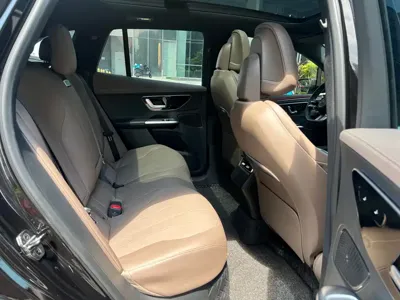 Mercedes-Benz EQE SUV 2024, 71000 км, за 27927.65 USD - фото 12