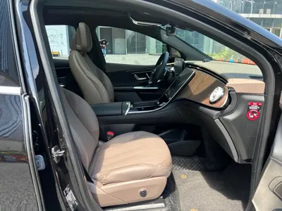 Mercedes-Benz EQE SUV 2024, 71000 км, за 27927.65 USD - фото 13