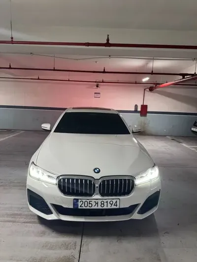 BMW 5-Series · 2023 год