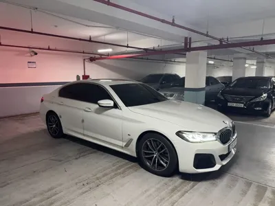 BMW 5-Series 2023, 11379 км, за 30971.92 USD