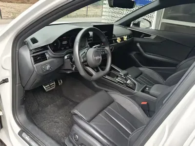 Audi A4L 2023, 37200 км, за 23314.34 USD