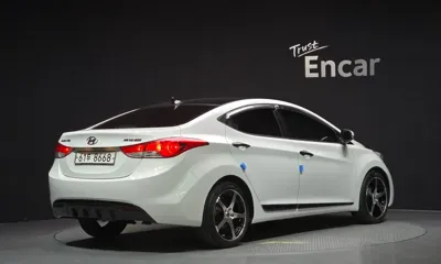 Hyundai Avante 2011, 87721 км, за 2474.44 USD