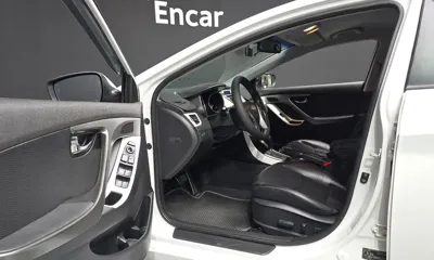 Hyundai Avante 2011, 87721 км, за 2472.03 USD - фото 10
